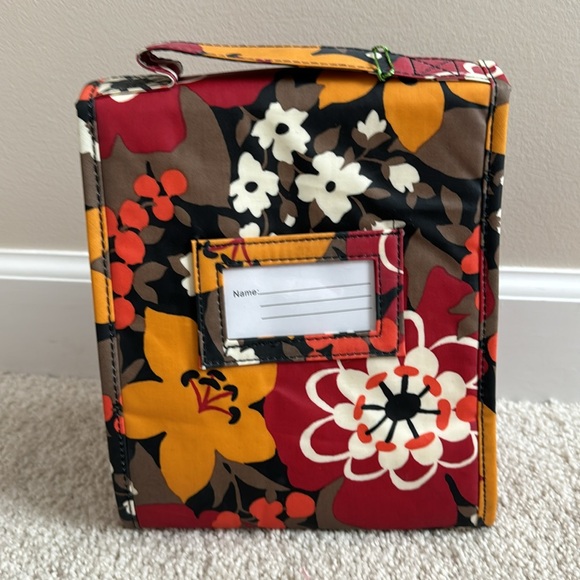 Vera Bradley Bittersweet lunch sack - NWT - Picture 3 of 7